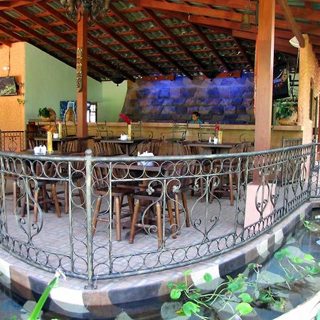 Blue River Resort & Hot Springs Liberia Restaurante foto